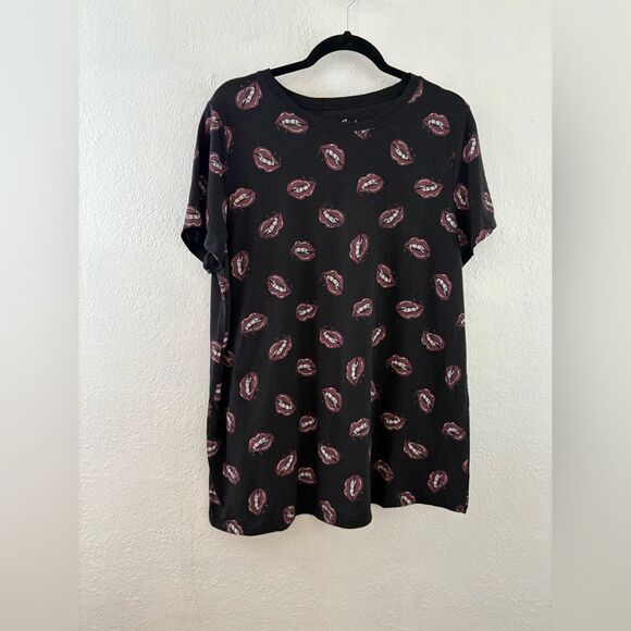 Torrid lovestick short sleeves black t-shirt size 1X - Picture 2 of 6